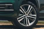 Audi Q5 55 TFSI e Quattro S-Line 2019 года (UK)